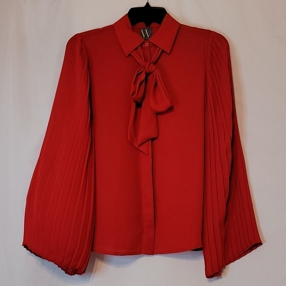 𝅺worthington Long Pleated Sleeve - Picture 1 of 7
